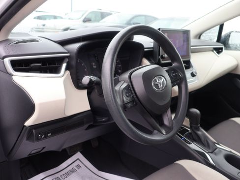 Used 2023 Toyota Corolla LE FWD image 20