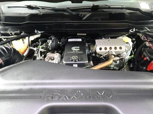 Used 2020 RAM 2500 Laramie AWD/4WD image 35