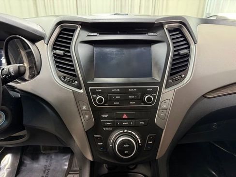 Used 2017 Hyundai Santa Fe Sport AWD/4WD image 13