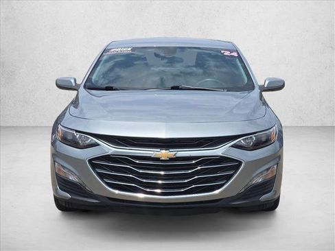 Used 2024 Chevrolet Malibu LT FWD image 2