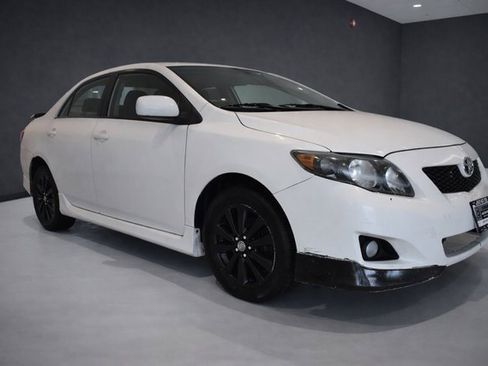Used 2010 Toyota Corolla S image 5