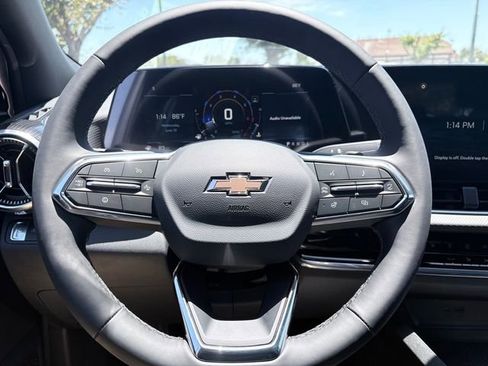 New 2026 Chevrolet Equinox LT w/ Safety and Technology Package FWD image 12