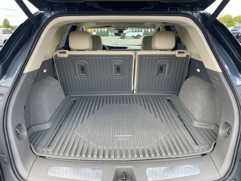 Used 2021 Cadillac XT5 Premium Luxury AWD/4WD image 24