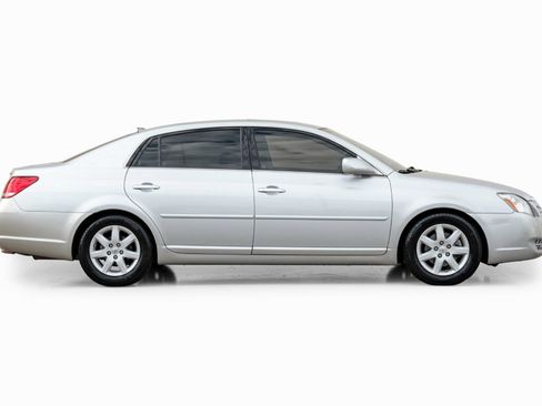 Used 2007 Toyota Avalon XL FWD image 7