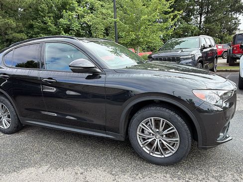 Used 2024 Alfa Romeo Stelvio Sprint AWD/4WD image 5
