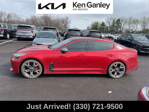 Used 2018 Kia Stinger GT2 image 8