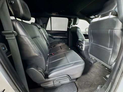 Used 2018 Ford Expedition Max XLT w/ Equipment Group 202A image 32