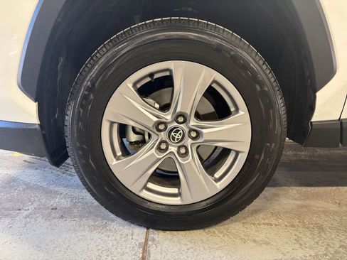 Used 2025 Toyota RAV4 XLE image 34