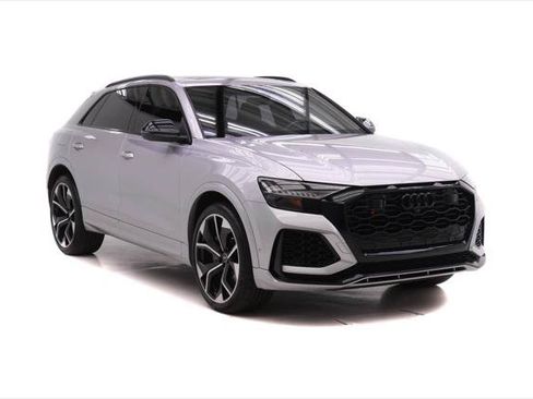 Certified 2021 Audi RS Q8 w/ Black Optic Package AWD/4WD image 2