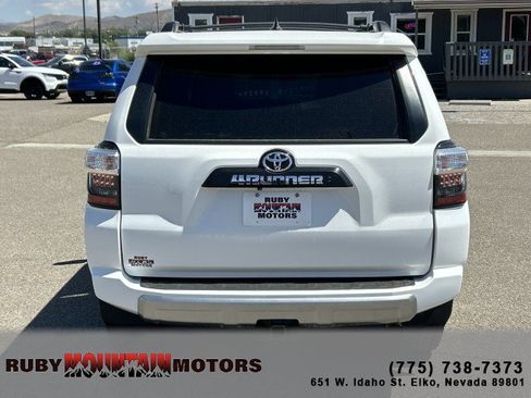 Used 2023 Toyota 4Runner TRD Off-Road Premium w/ Moonroof Package AWD/4WD image 6