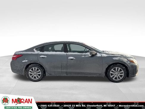 Used 2016 Nissan Altima 2.5 S w/ Interior Lighting Package image 6