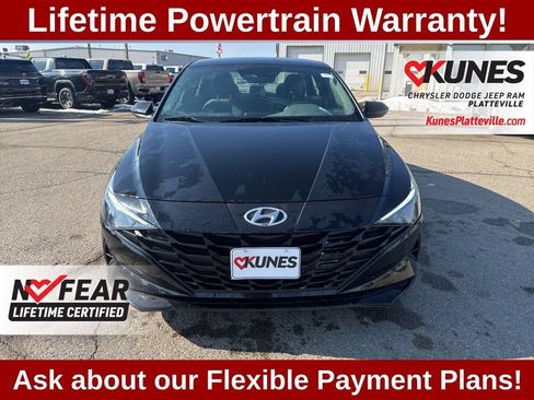 Used 2022 Hyundai Elantra SEL FWD image 3