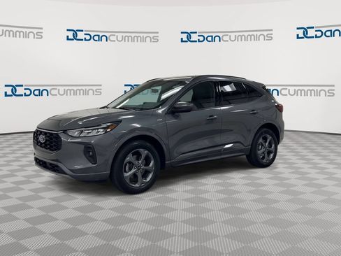 Used 2023 Ford Escape ST-Line Select w/ Tech Pack #1 AWD/4WD image 4