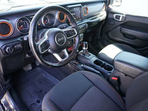 Used 2022 Jeep Gladiator Mojave w/ Cold Weather Group AWD/4WD image 12