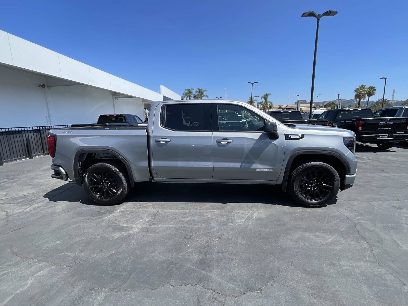 New 2026 GMC Sierra 1500 Elevation AWD/4WD image 4