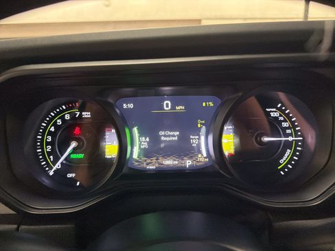 Certified 2025 Jeep Wrangler Unlimited Sahara AWD/4WD image 29
