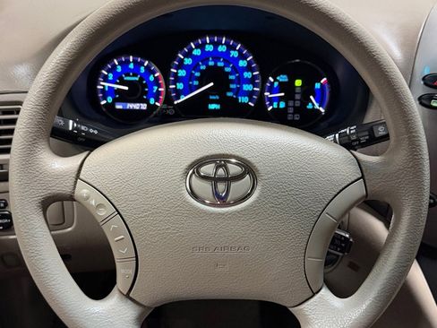 Used 2006 Toyota Sienna CE FWD image 16