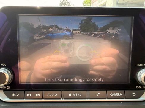 Used 2021 Nissan Rogue S AWD/4WD image 31