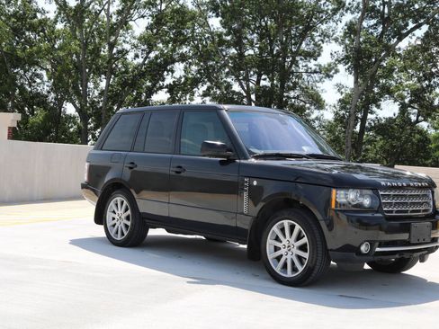 Used 2012 Land Rover Range Rover Supercharged w/ Silver Pack AWD/4WD image 2