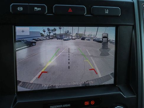 Used 2020 Ford F250 XLT w/ XLT Premium Package image 28