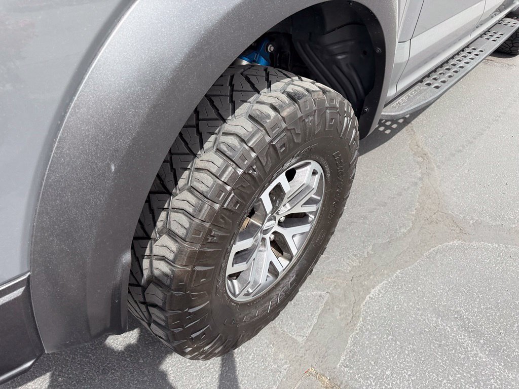 Used 2018 Ford F150 Raptor w/ Equipment Group 802A Luxury AWD/4WD image 45