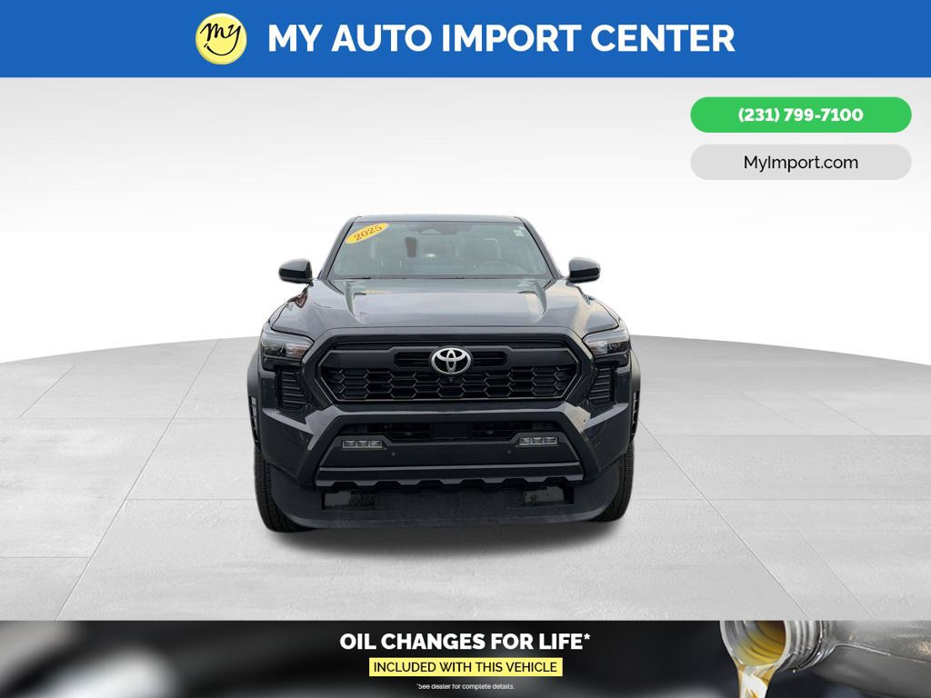 Used 2025 Toyota Tacoma TRD Off-Road w/ TRD Off Road Premium Package AWD/4WD image 2