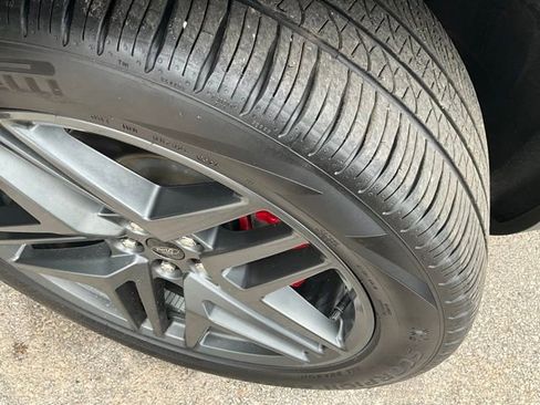 Used 2025 Ford Explorer ST image 7