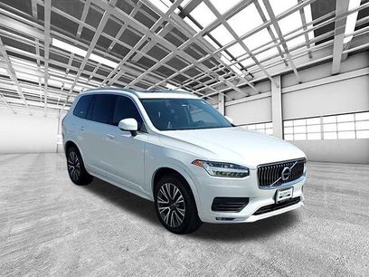 Used 2021 Volvo XC90 T6 Momentum