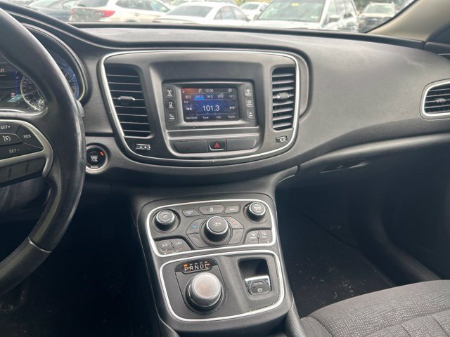 Used 2015 Chrysler 200 Limited w/ Convenience Group FWD image 14