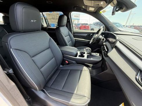 New 2026 Buick Enclave Sport Touring image 21