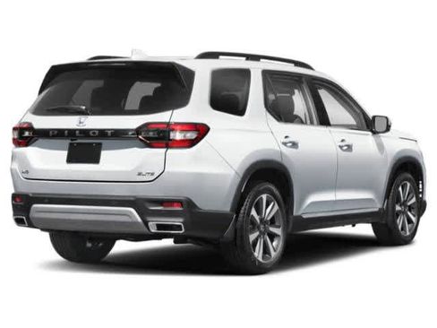 Used 2023 Honda Pilot Elite image 2