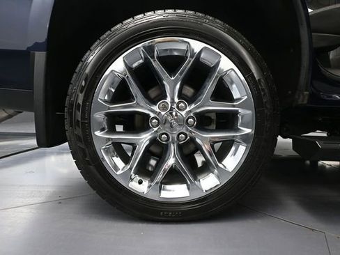 Used 2020 GMC Yukon Denali w/ Denali Ultimate Package AWD/4WD image 16