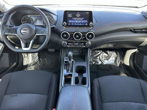 Certified 2025 Nissan Sentra SR image 17