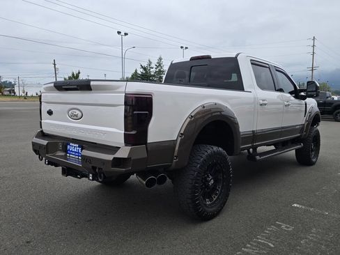 Used 2017 Ford F350 King Ranch w/ King Ranch Ultimate Package AWD/4WD image 6