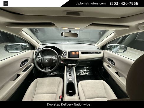 Used 2018 Honda HR-V EX image 29