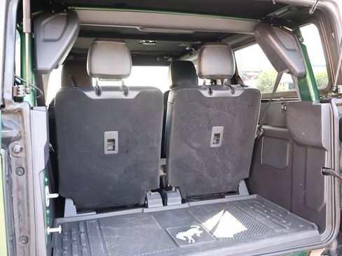 Used 2024 Ford Bronco Wildtrak AWD/4WD image 23