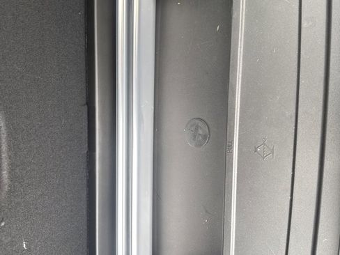 Used 2023 Jeep Wagoneer Series III w/ Premium Group I image 14