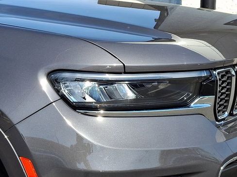 Used 2024 Jeep Grand Cherokee Overland w/ Adv Protech Group III image 9