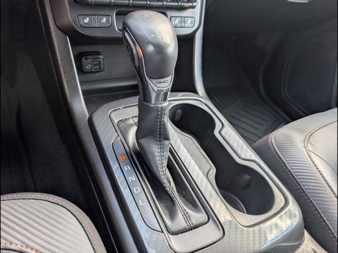 Used 2022 GMC Canyon AT4 w/ Trailering Package AWD/4WD image 8