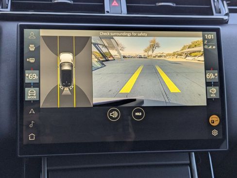 Used 2024 Land Rover Range Rover Velar Dynamic SE image 19