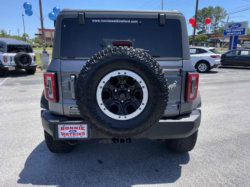 Used 2023 Ford Bronco Outer Banks w/ Sasquatch Package AWD/4WD image 5