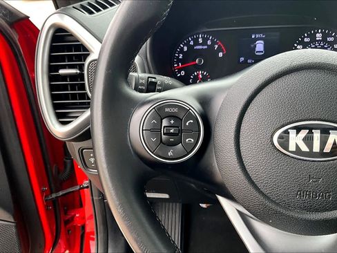 Used 2021 Kia Soul GT-Line FWD image 22