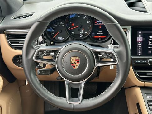 Used 2019 Porsche Macan AWD/4WD image 22