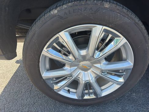 Used 2025 Chevrolet Silverado 1500 High Country AWD/4WD image 4