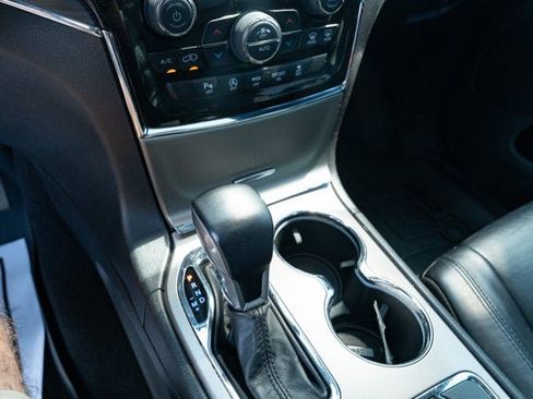 Certified 2021 Jeep Grand Cherokee Limited AWD/4WD image 21