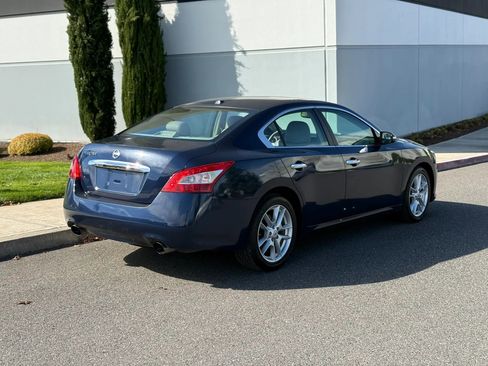 Used 2009 Nissan Maxima 3.5 SV w/ Tech Pkg FWD image 5