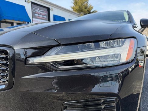 Used 2024 Volvo S60 T8 Plus w/ Climate Package image 27