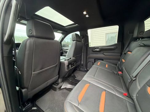 Used 2023 GMC Sierra 1500 AT4 w/ AT4 Premium Package AWD/4WD image 36