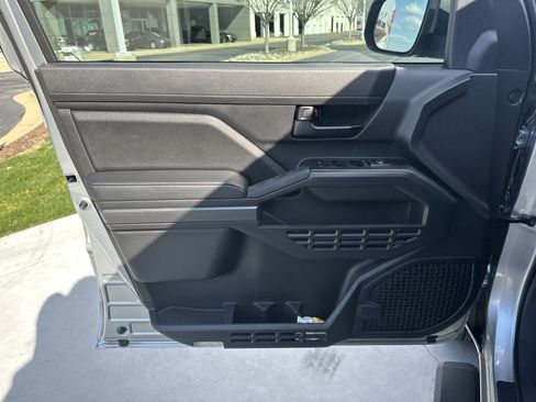 Certified 2024 Toyota Tacoma SR5 w/ SR5 Upgrade Package image 14