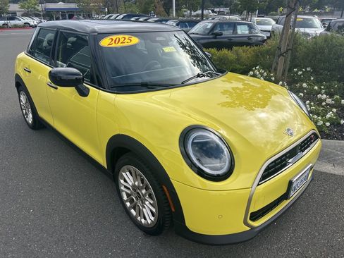 Used 2025 MINI Cooper S image 7
